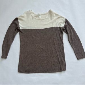 Old Navy Two Tone Long Sleeve Maternity Sweater